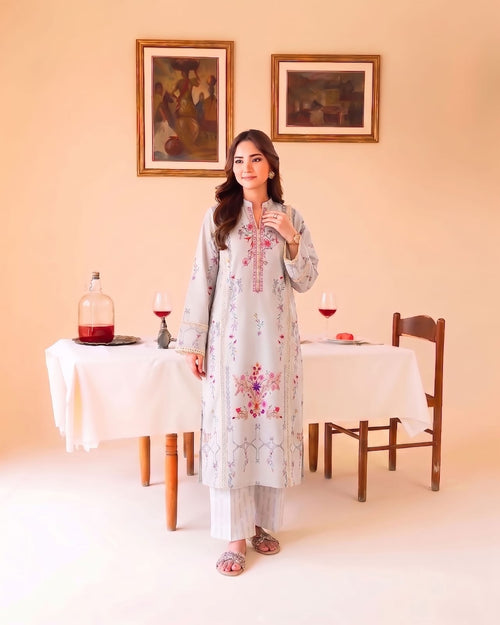 Digital Printed Lawn 2-Piece Unstitched Suit | Binteazam